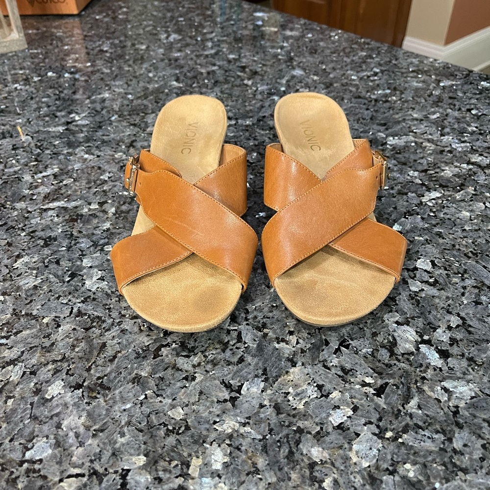 Vionic Libbie Tan Leather Wedge Sandals Criss-Cross Strap Orthotic Size 7 - Picture 2 of 6